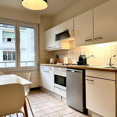2 Bedroom Cosy Next To * Genève
