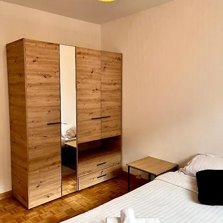 2 Bedroom Cosy Next To Appartement
