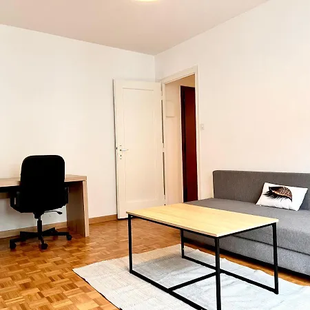 Appartement 2 Bedroom Cosy Next To *